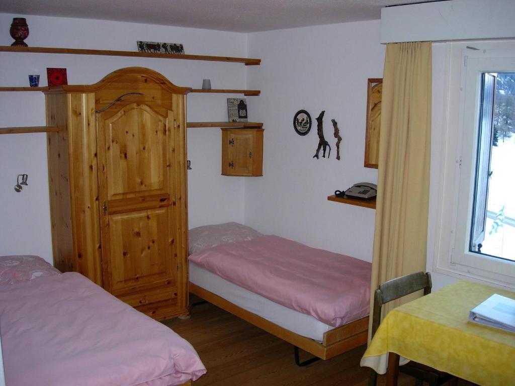 Residenza Lagrev Sils-Maria Habitación foto